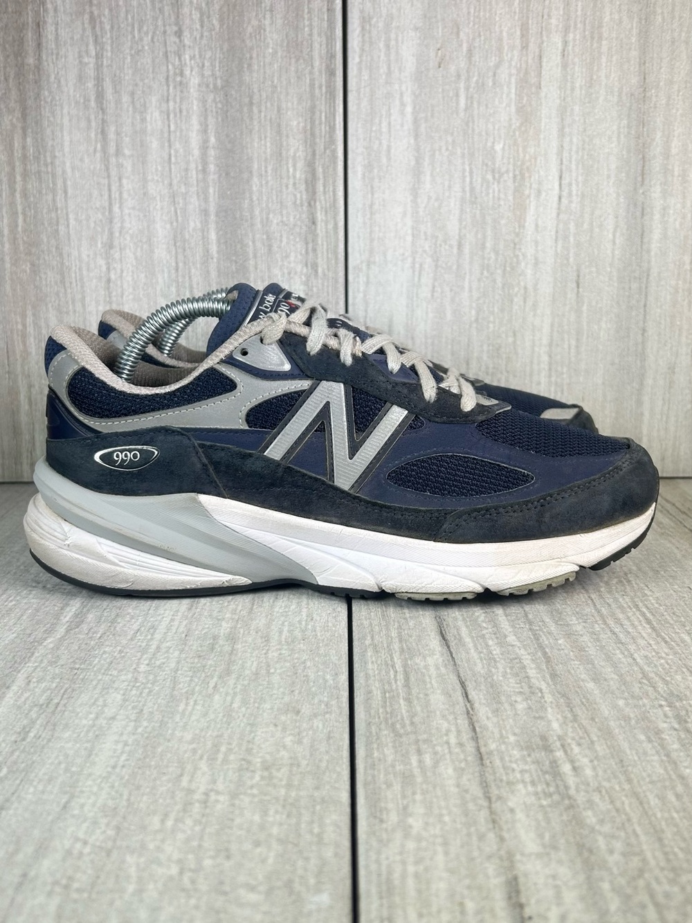 New Balance 990v6 Navy Blue Sneaker Athletic Shoe Women’s Size 8.5 2E Wide